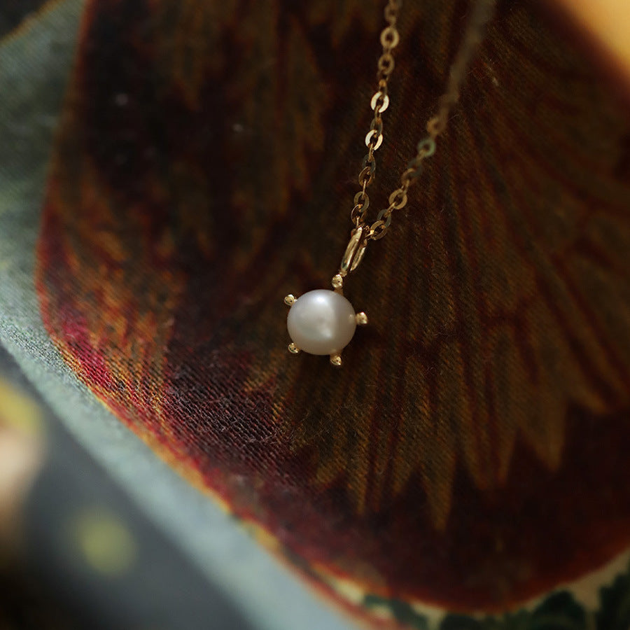 Lustrous Pearl Necklace