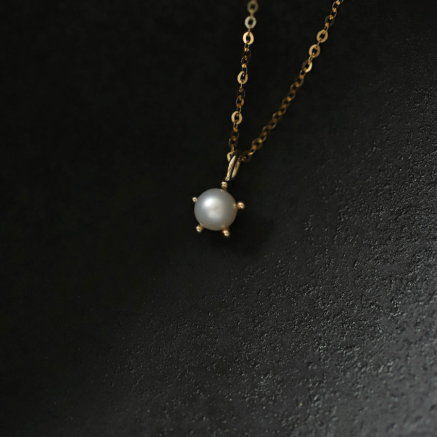 Lustrous Pearl Necklace