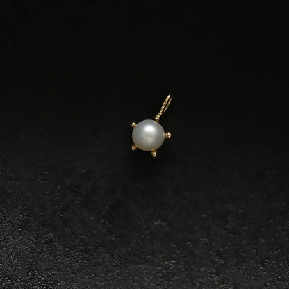 Lustrous Pearl Necklace