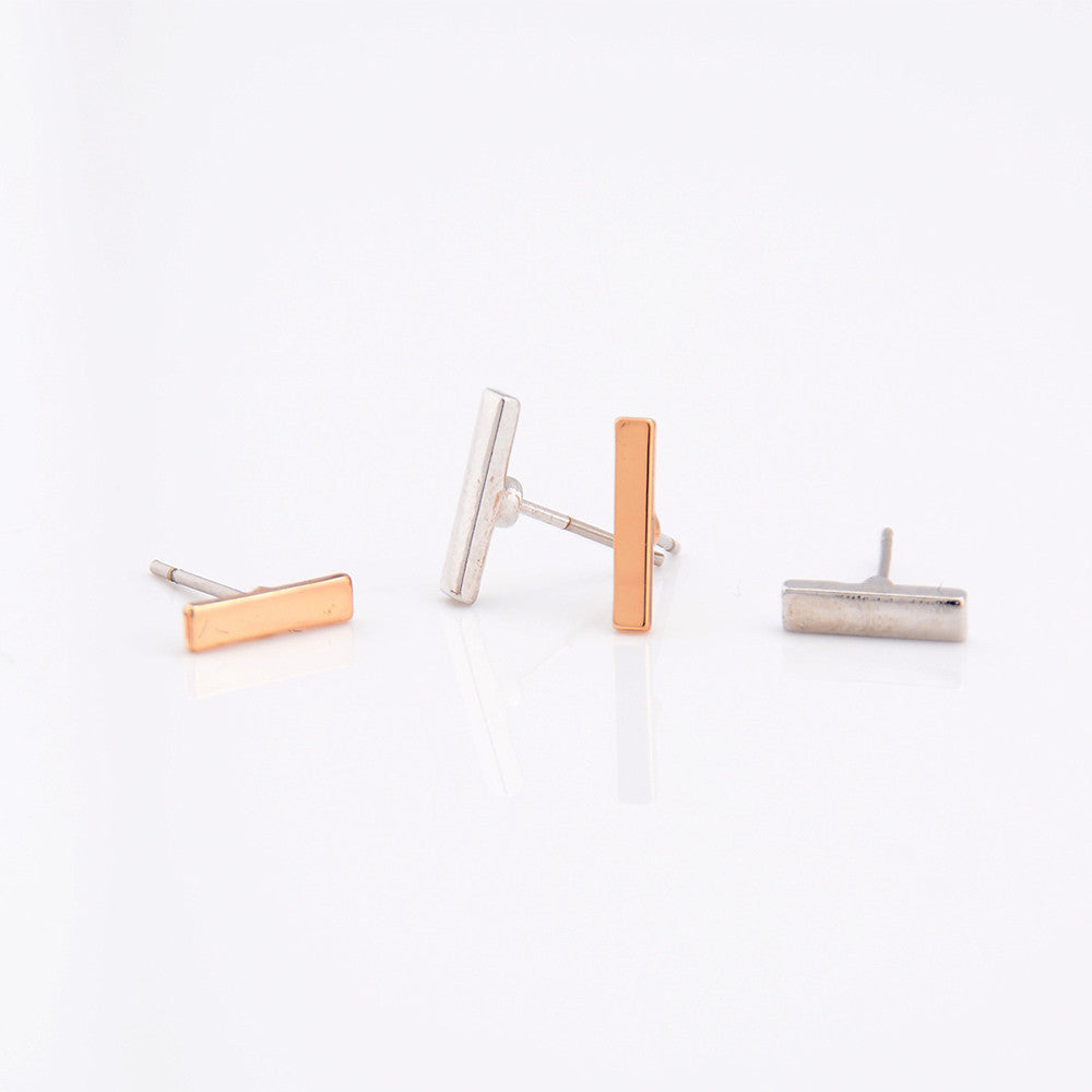 Sleek Essence Flat Earrings