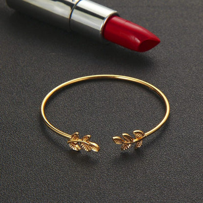 Tocona Boho Leaf Knot Charm Bracelet