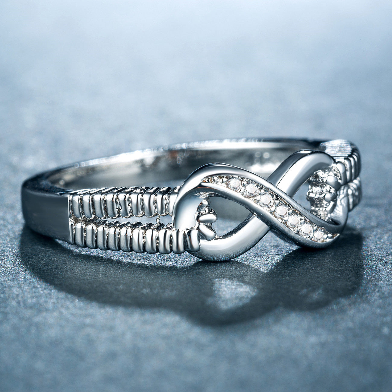 Eternal Glimmer White Gold & Zircon Ring