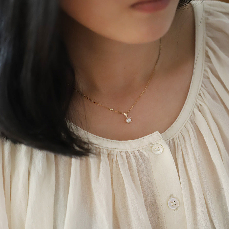 Lustrous Pearl Necklace