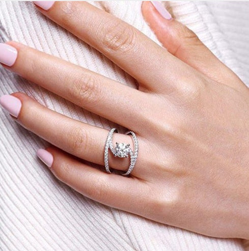 Glamour Arc Zircon Wedding Ring