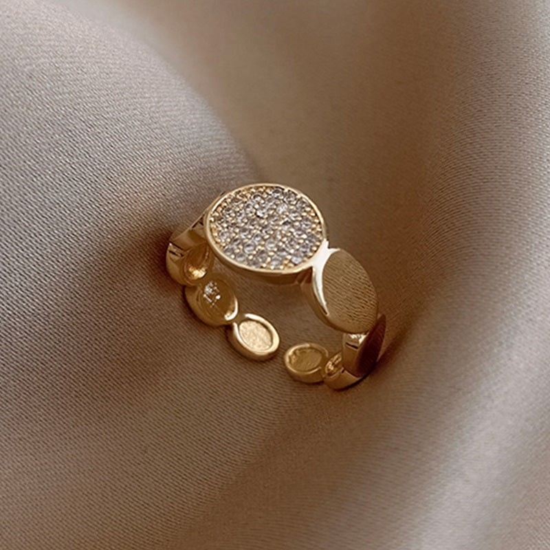 Classic Glow Zircon Ring