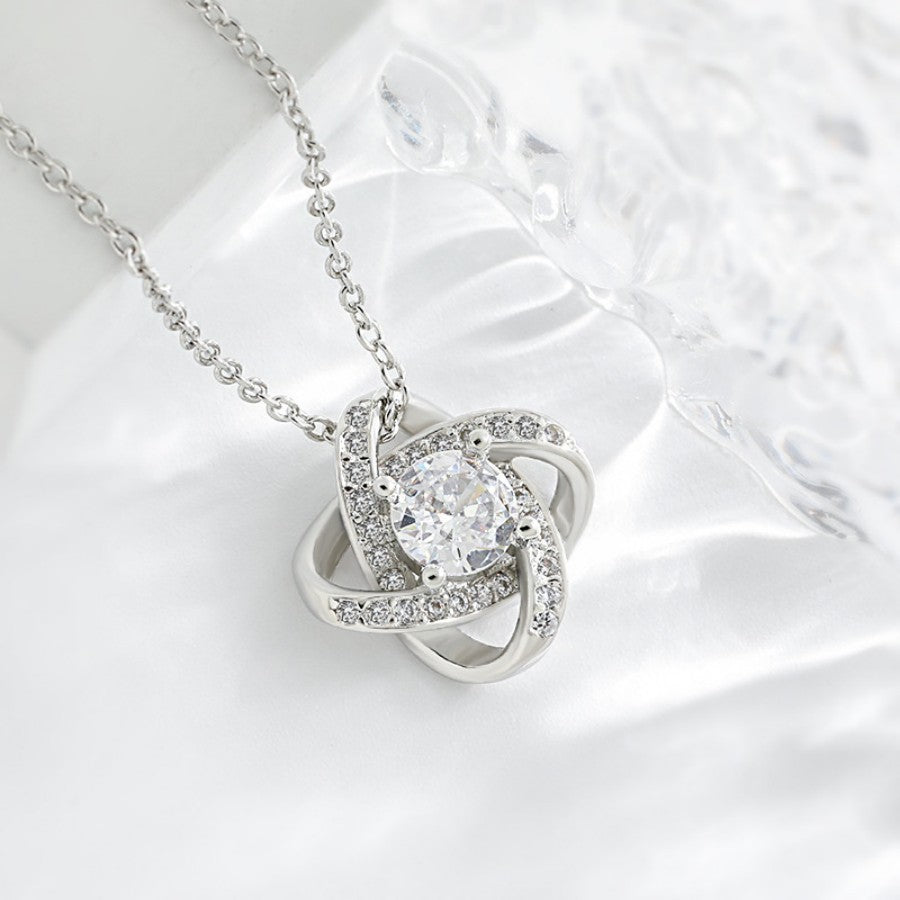 Fashion Short Necklace